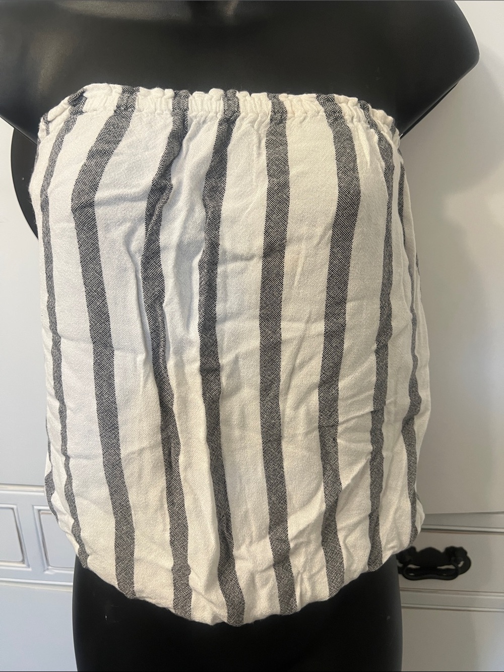 Indah- Striped Strapless Tube Top - White & Black